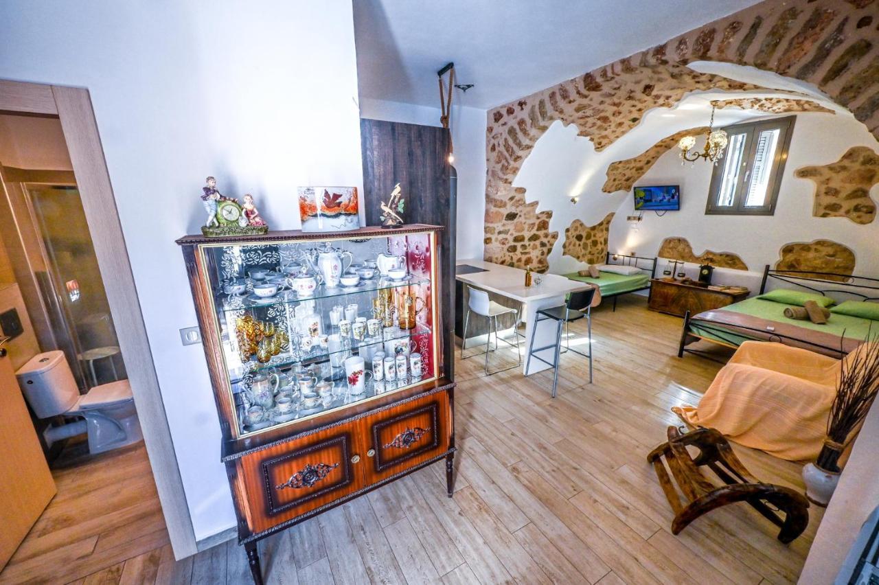 Καμάρα Χωριό Φοινίκι , Kamara Finiki Village Moláoi Exterior foto